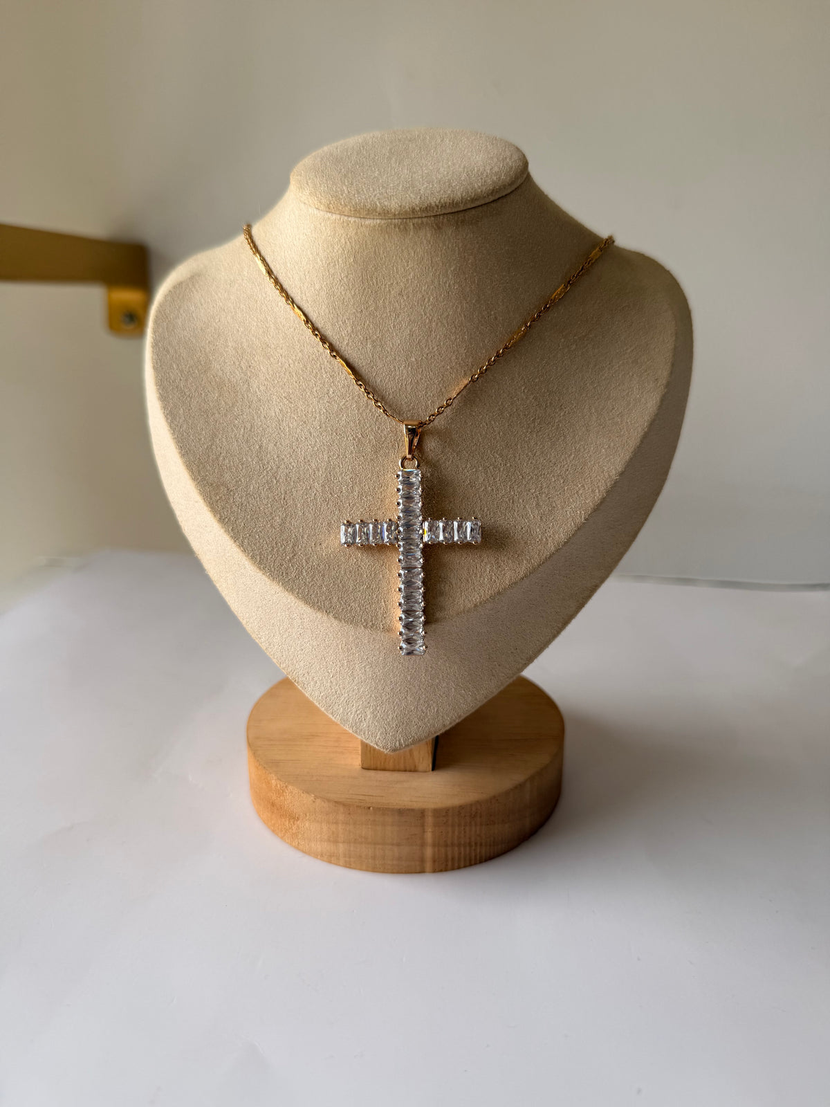 Collier croix