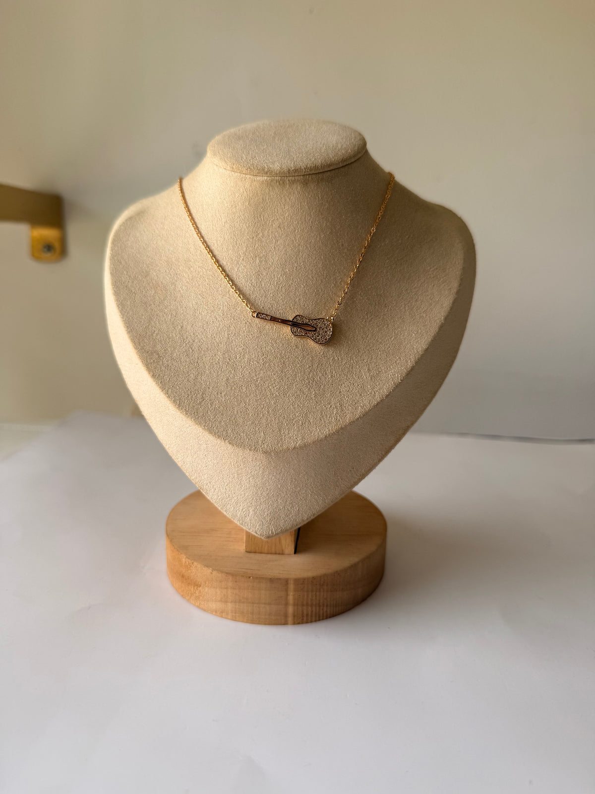 Collier guitare