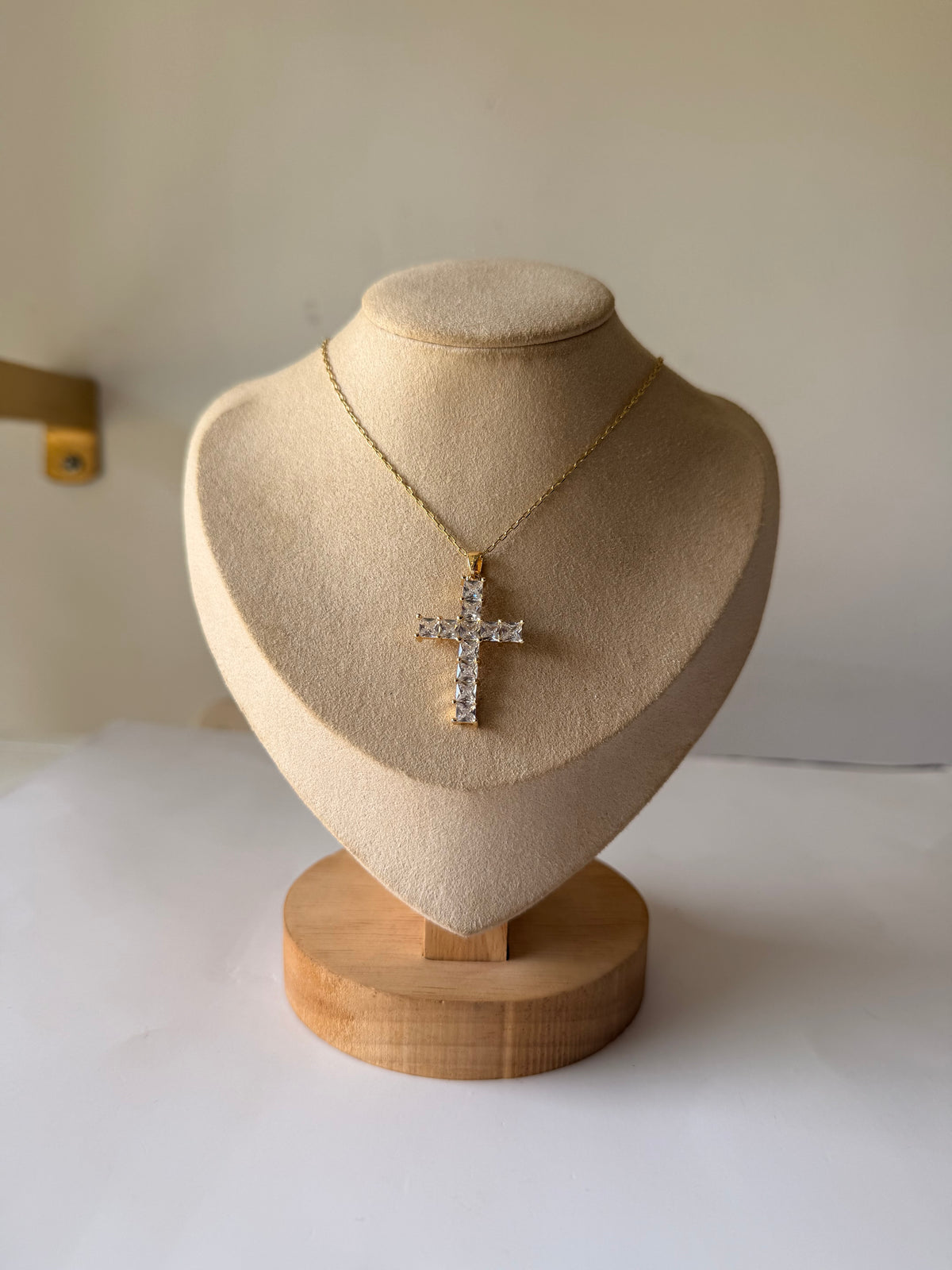 Collier croix