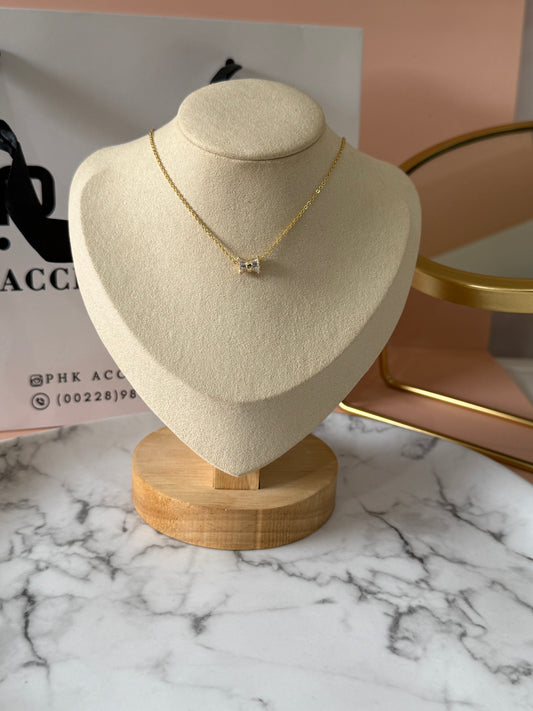 Collier minion médaille