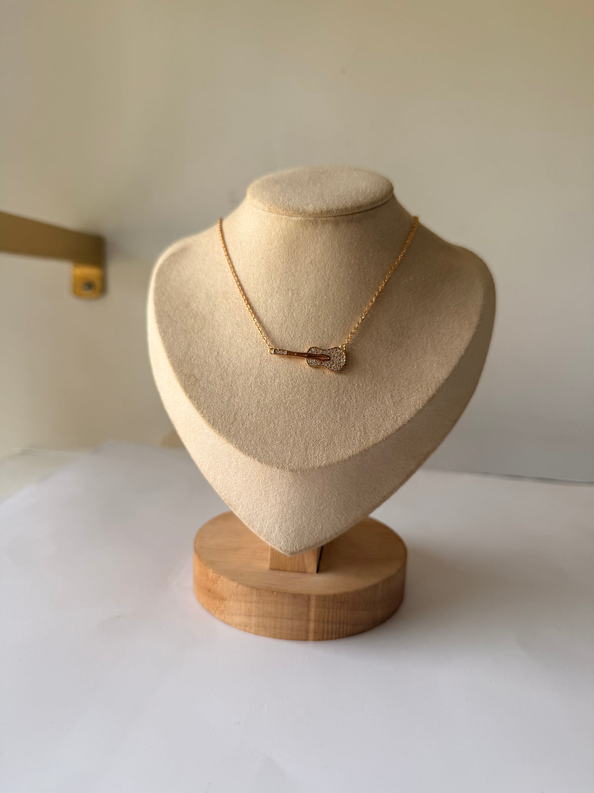 Collier guitare