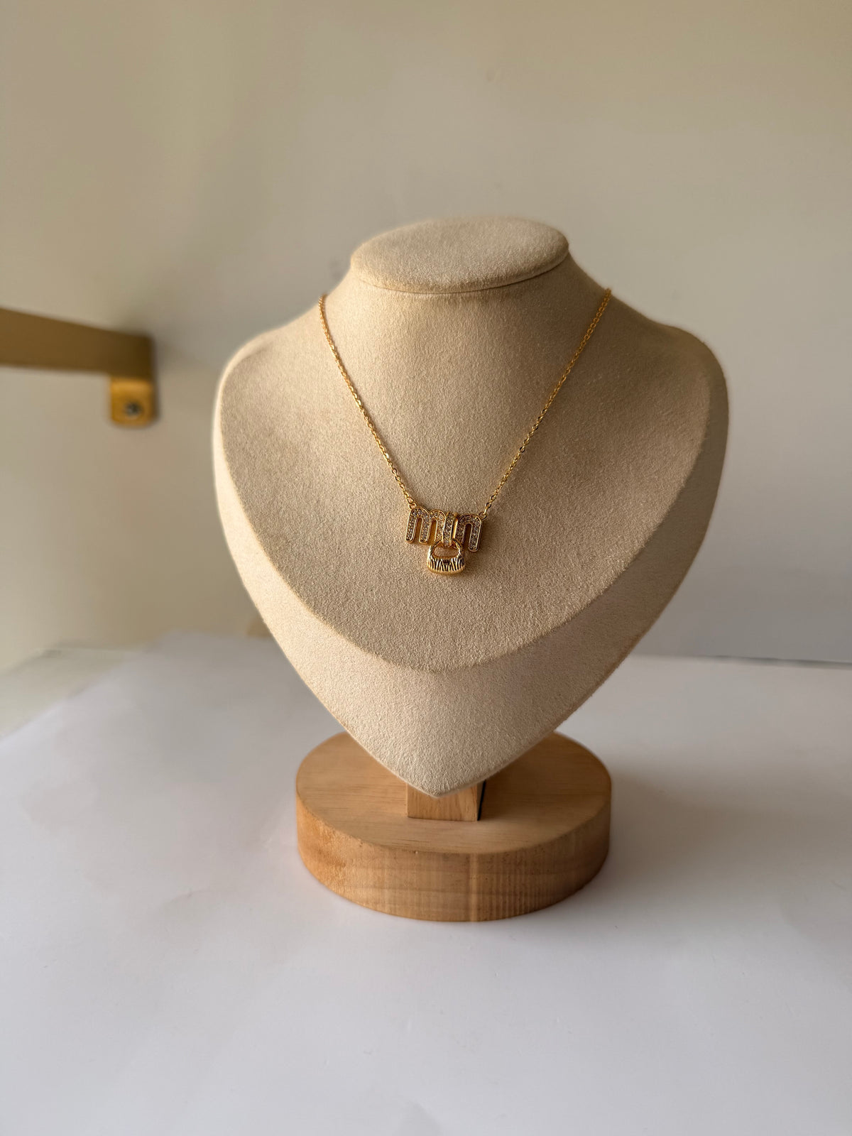 Collier mui